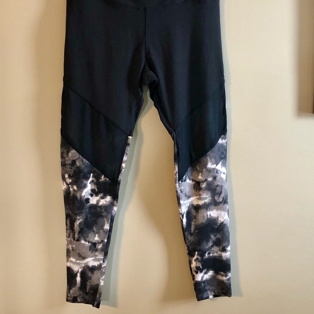 NWOT Balance Collection Leggings W Sheer Cutout